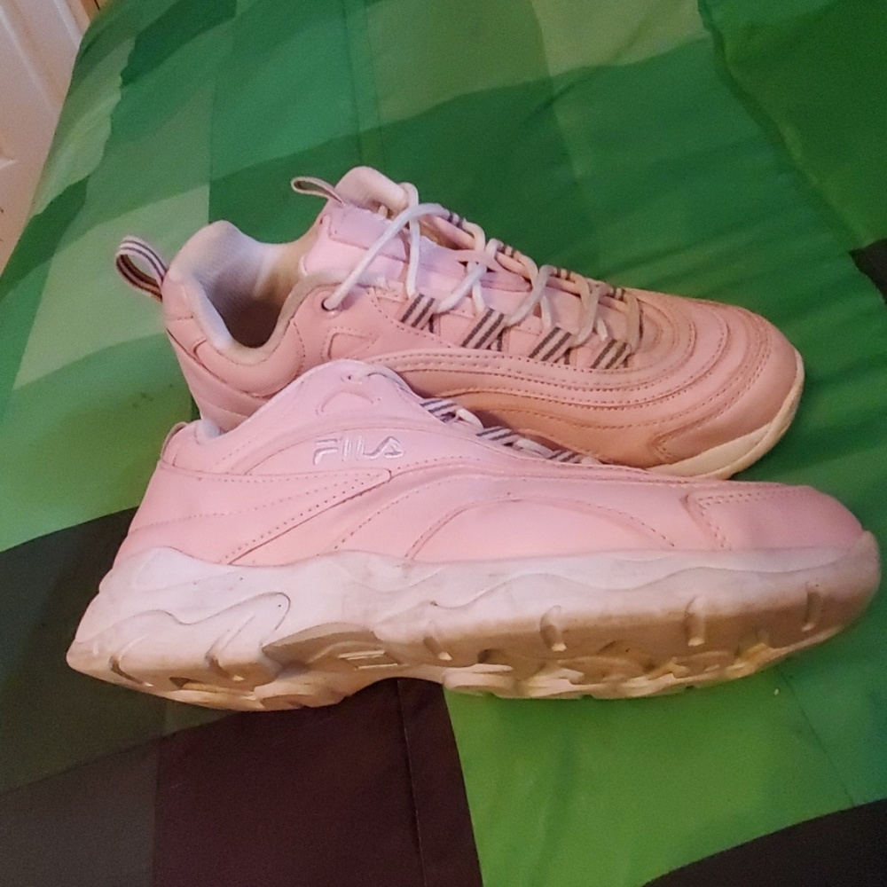 Shoes - Picture 2 of 2